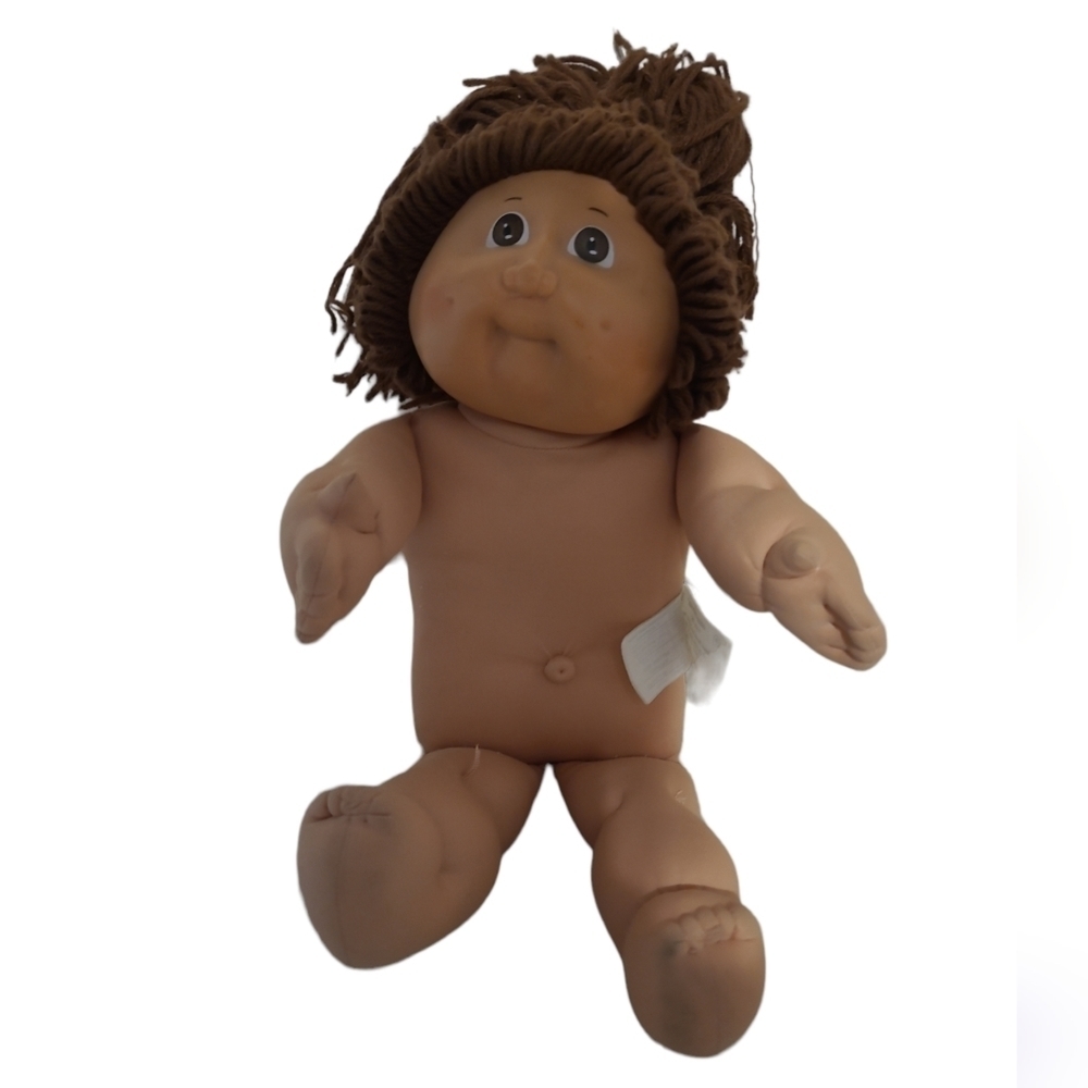 CABBAGE Patch Kids CPK Girl Doll Brown Yarn Hair Eyes Dimple